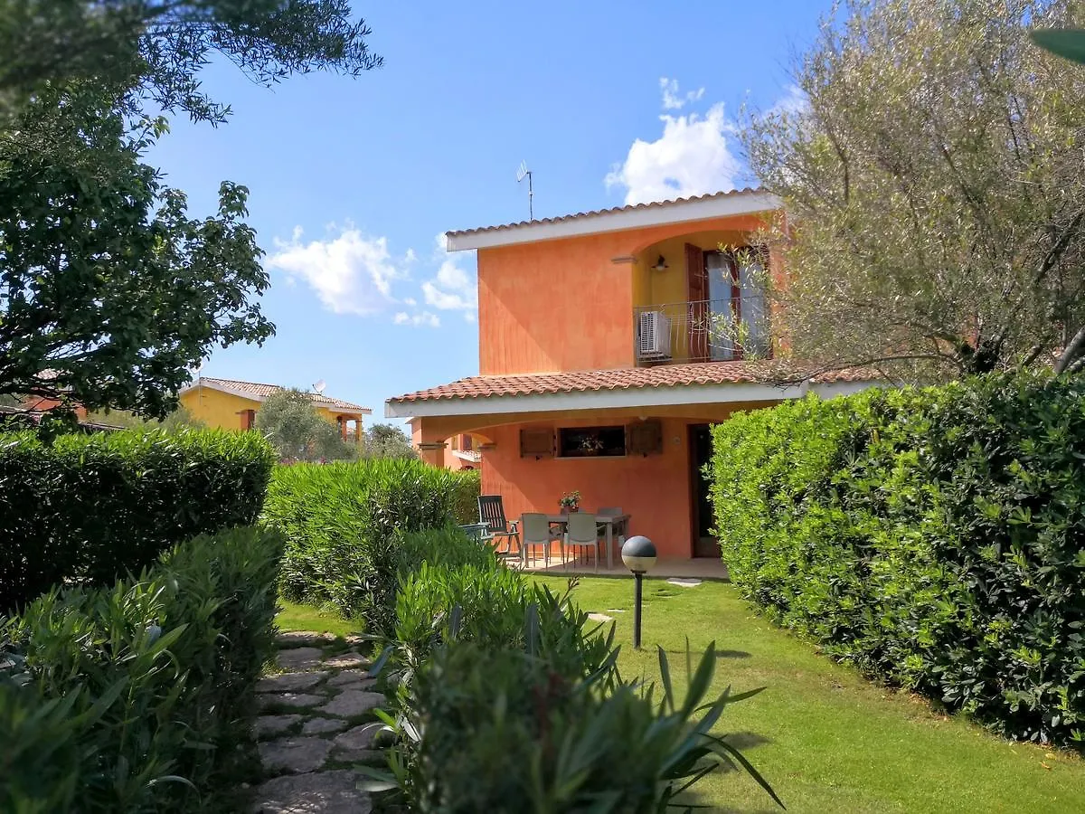 Semesterbostad Casa Del Giunco Fritidshus SantʼAnna Arresi