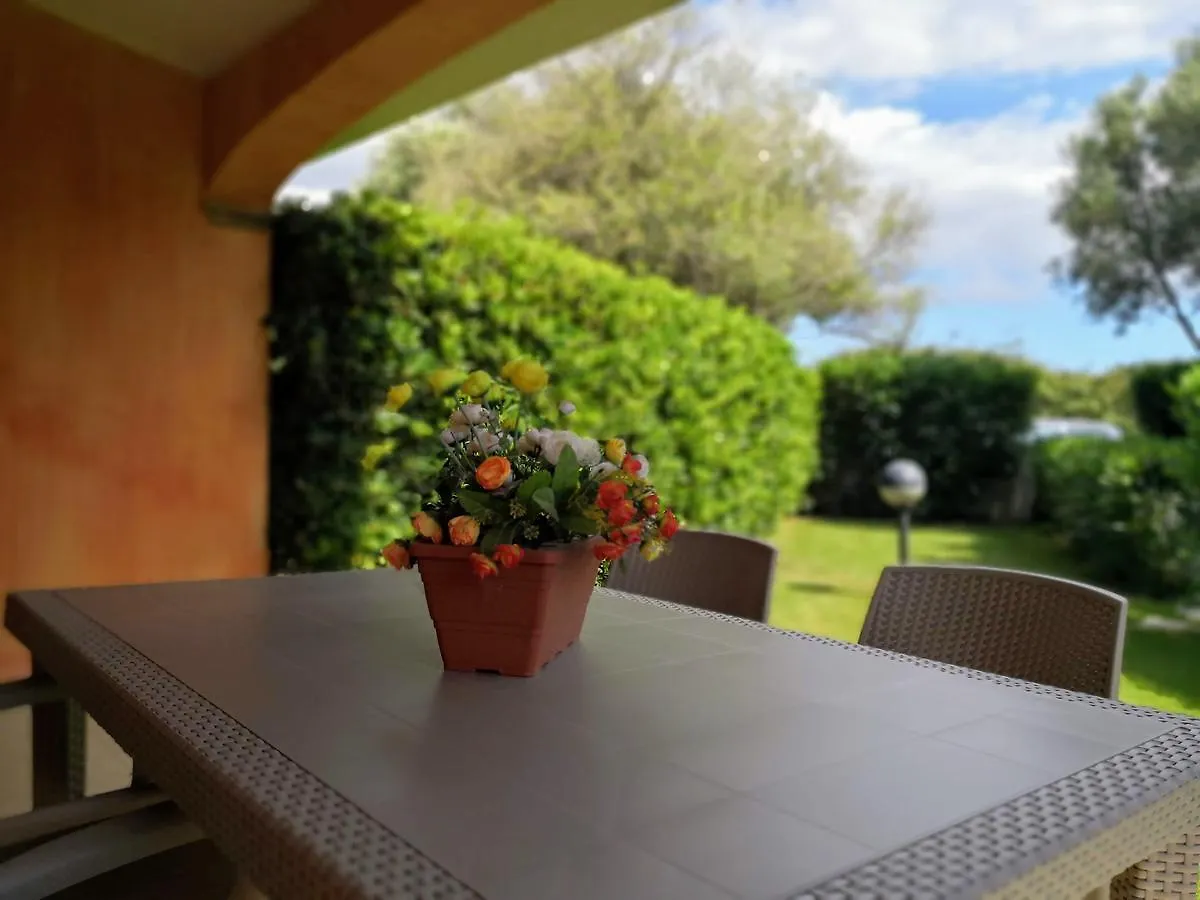 Casa Del Giunco Fritidshus SantʼAnna Arresi Semesterbostad